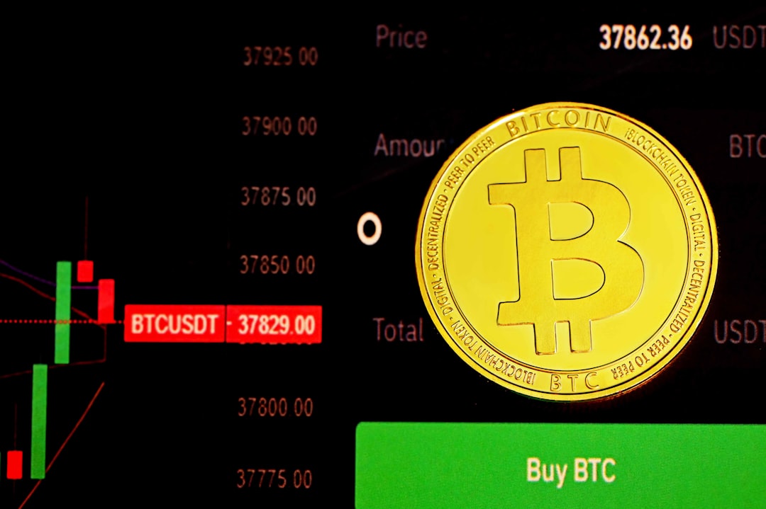 Биткойн держится у $78K на фоне геополитических рисков