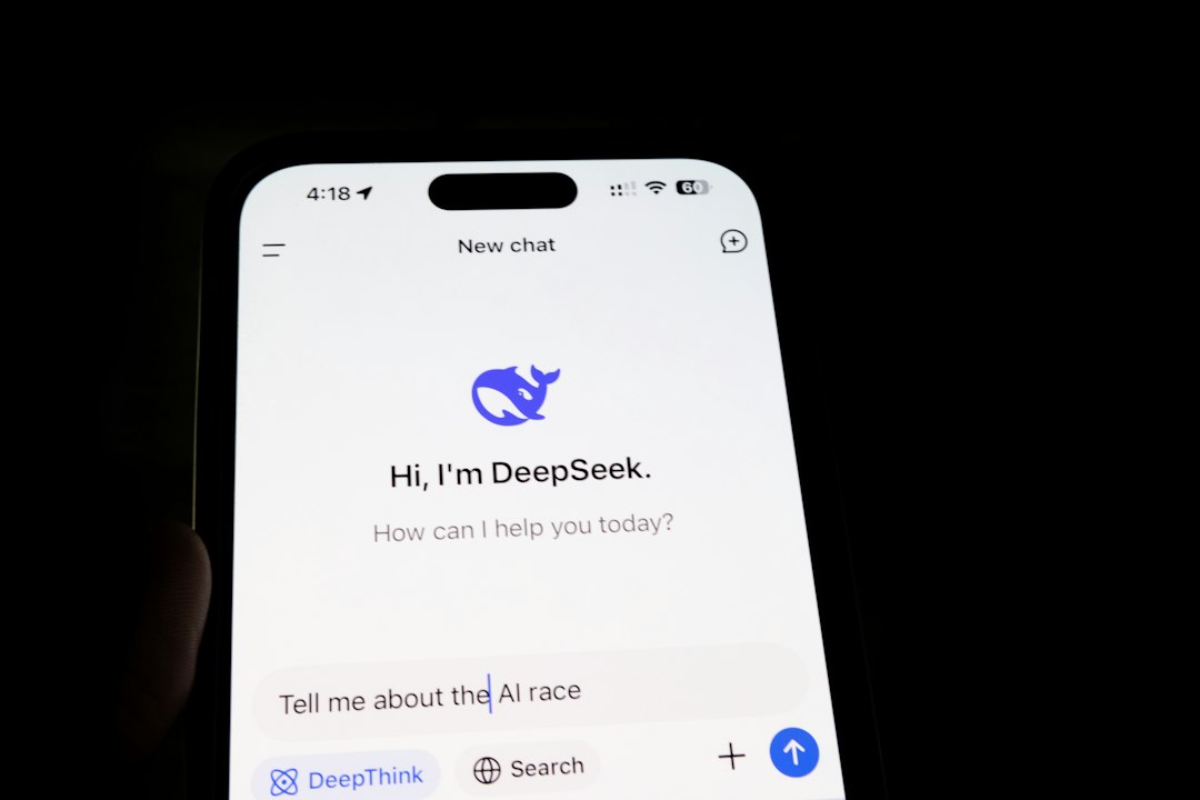 DeepSeek удваивает ставку на инфру: DeepInfer выходит за пределы собственных моделей