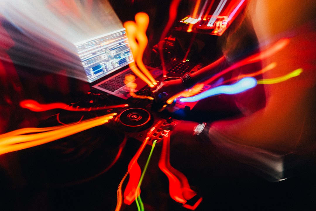 Qwen 3.8 Flash обогнал Claude Opus: что это значит для локального ИИ