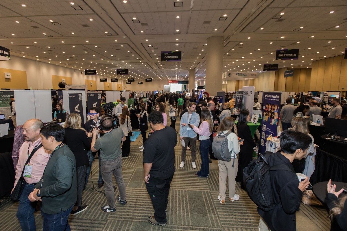 TechCrunch Disrupt 2026: последний шанс забронировать экспо-стол
