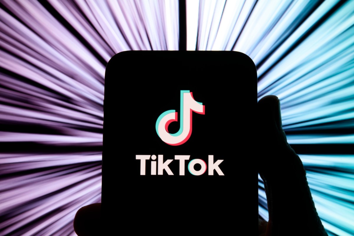 TikTok запустил AI-ассистента для покупок и одноклик-оформление