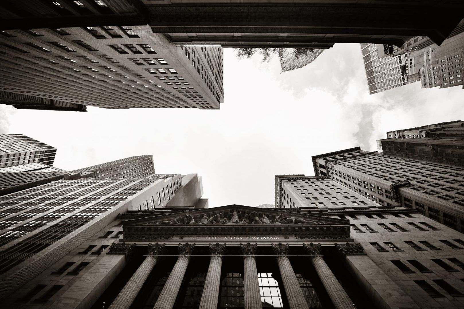 Токенизированные акции могут повторить кризис Wall Street 1960-х годов